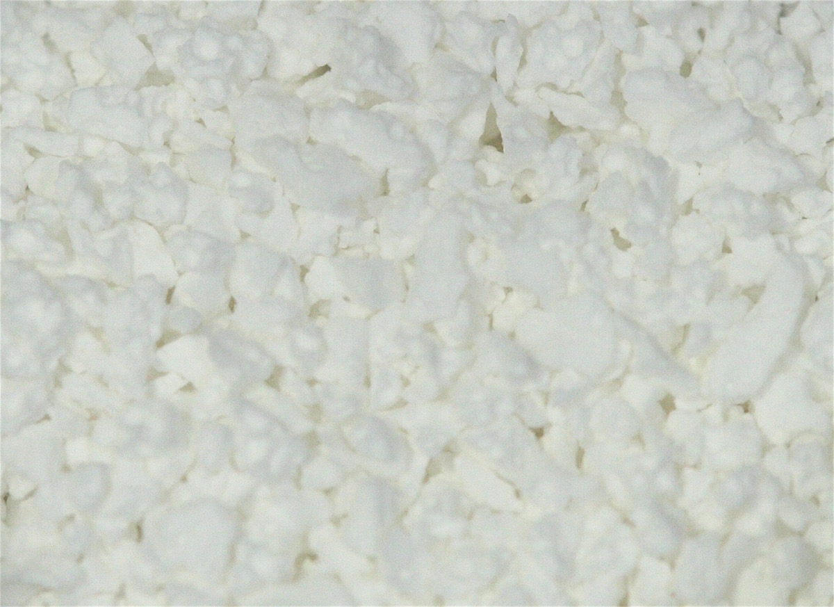 Synthetisches Beta-Trikalziumphosphat als poröses Knochenersatz-Granulat